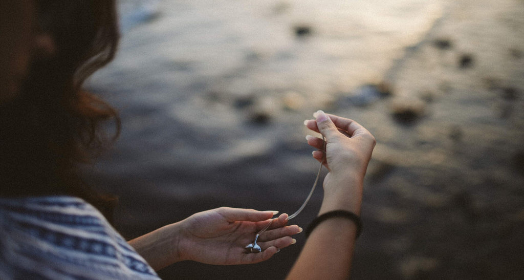 The History and Significance of Cremation Jewelry: A Journey Through Time