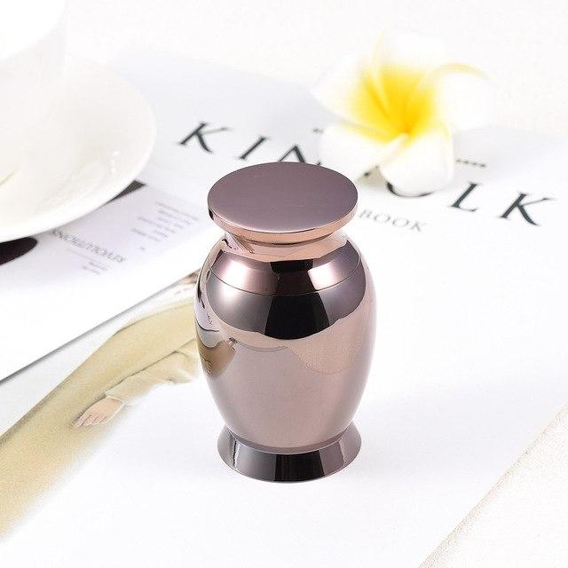 Urn - Highly Polished Metal Cremation Urn